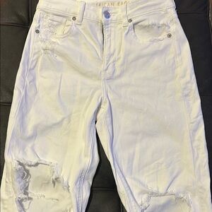 American Eagle Outfitters Women's White Mom Straight Distressed Jeans